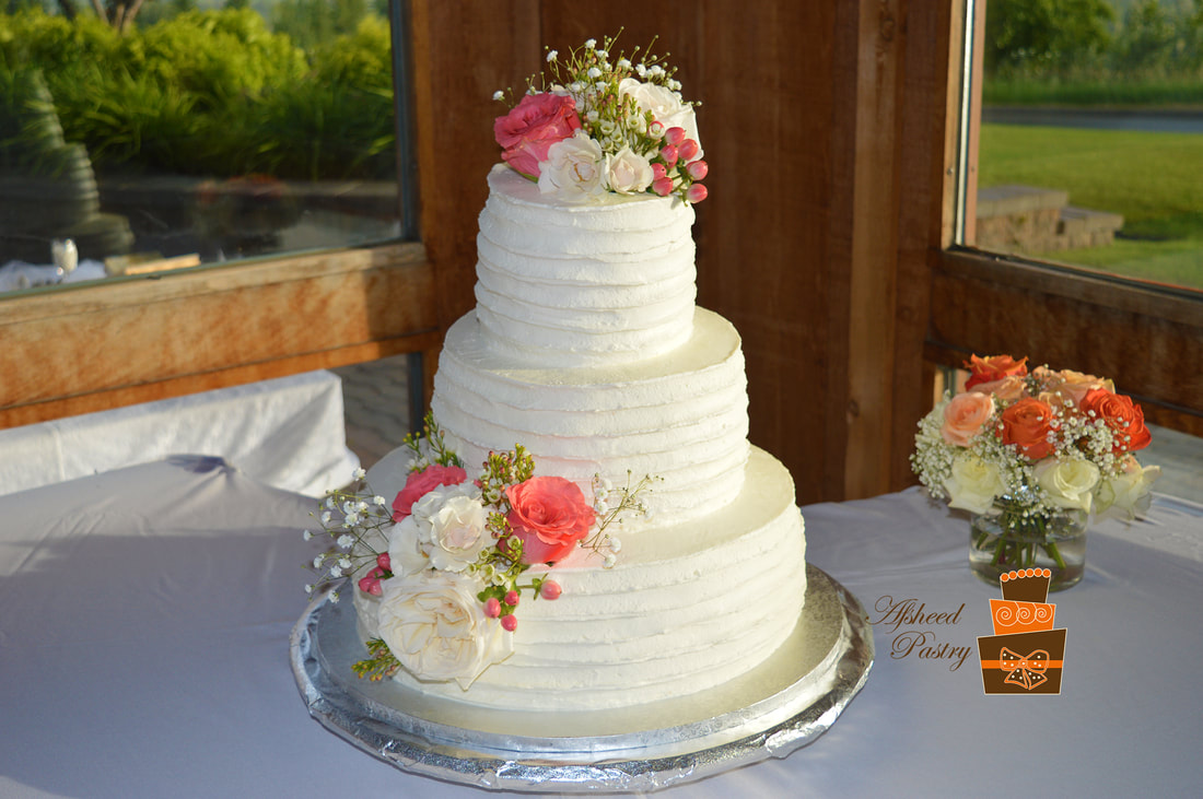 Happy anniversary greeting cake with couple name | cakedayphotoframes