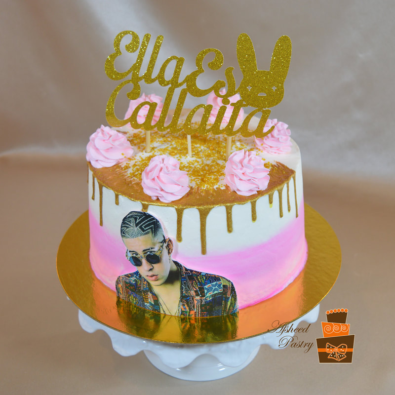 Bad bunny themed birthday cake with edible print #EllasAndCallaita
